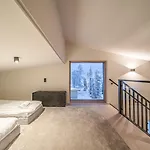 Frozen Ski-in Ski-out By Aavalevi *