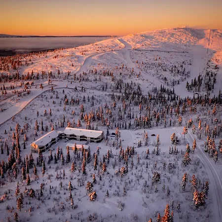 Frozen Ski-in Ski-out By Aavalevi *